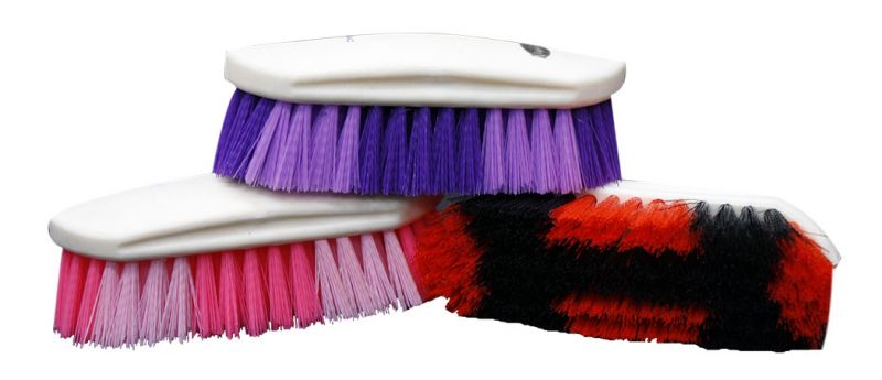 Showman Plastic handle medium bristle body brush 24542