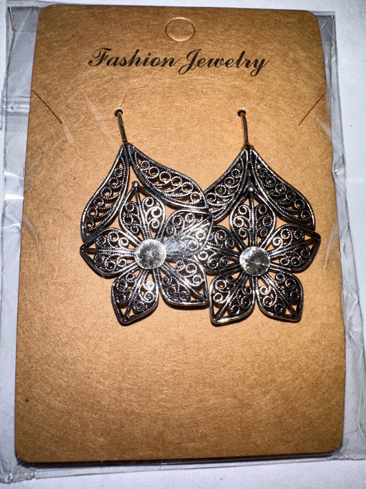 Silver Flower Clear Stone Earrings